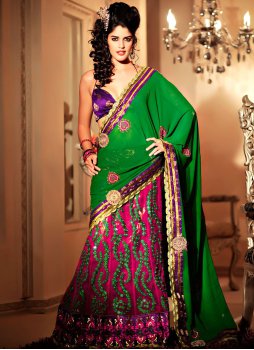 Dazzling Red Trendy Saree