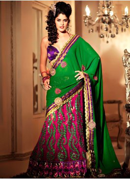 Dazzling Red Trendy Saree