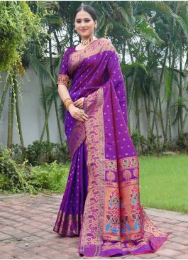 Beautiful Weaving Silk Contemporary Saree