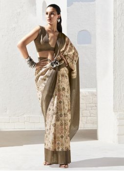 Deserving Trendy Saree For Festival