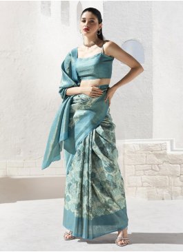 Enthralling Firozi Border Classic Saree